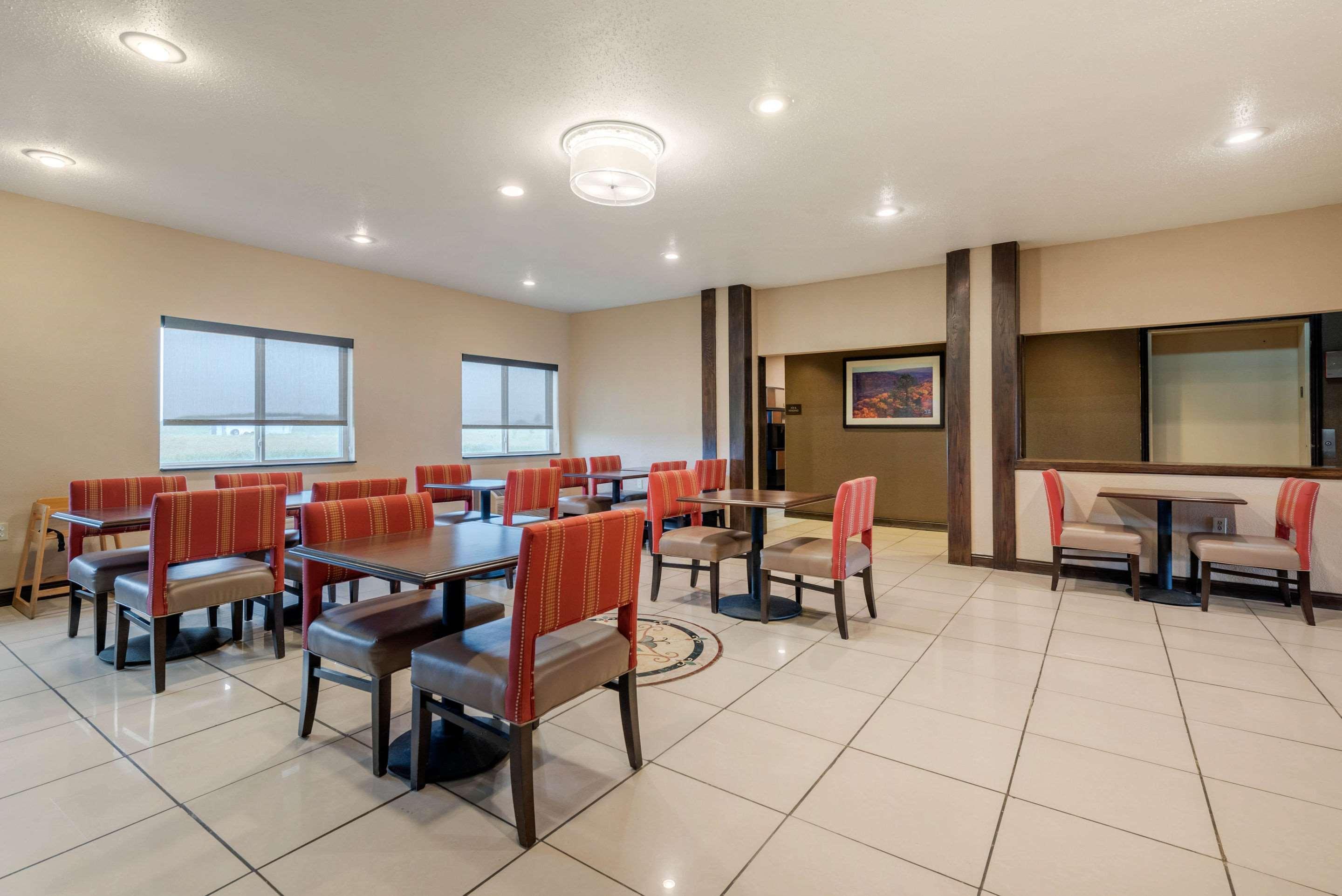 Comfort Inn Warren I-69 Экстерьер фото